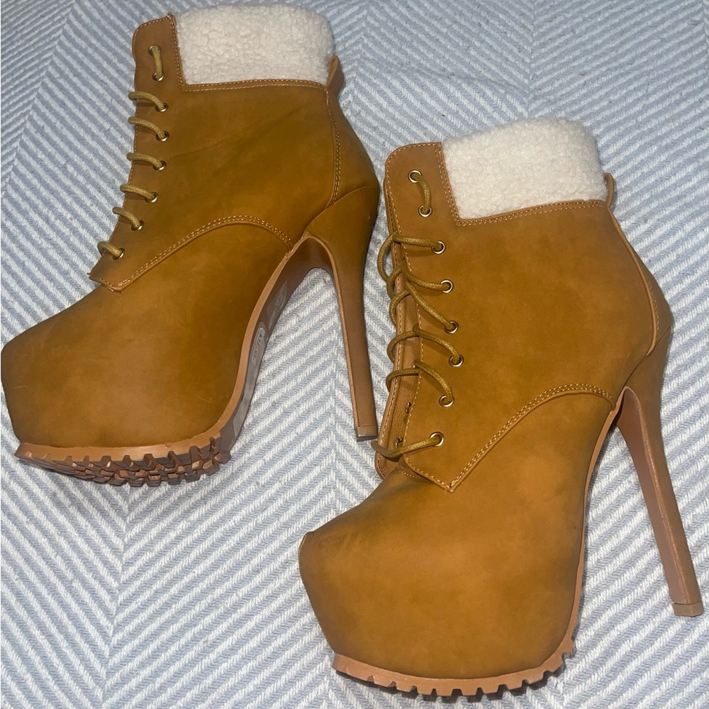 Bella marie boots ❤️